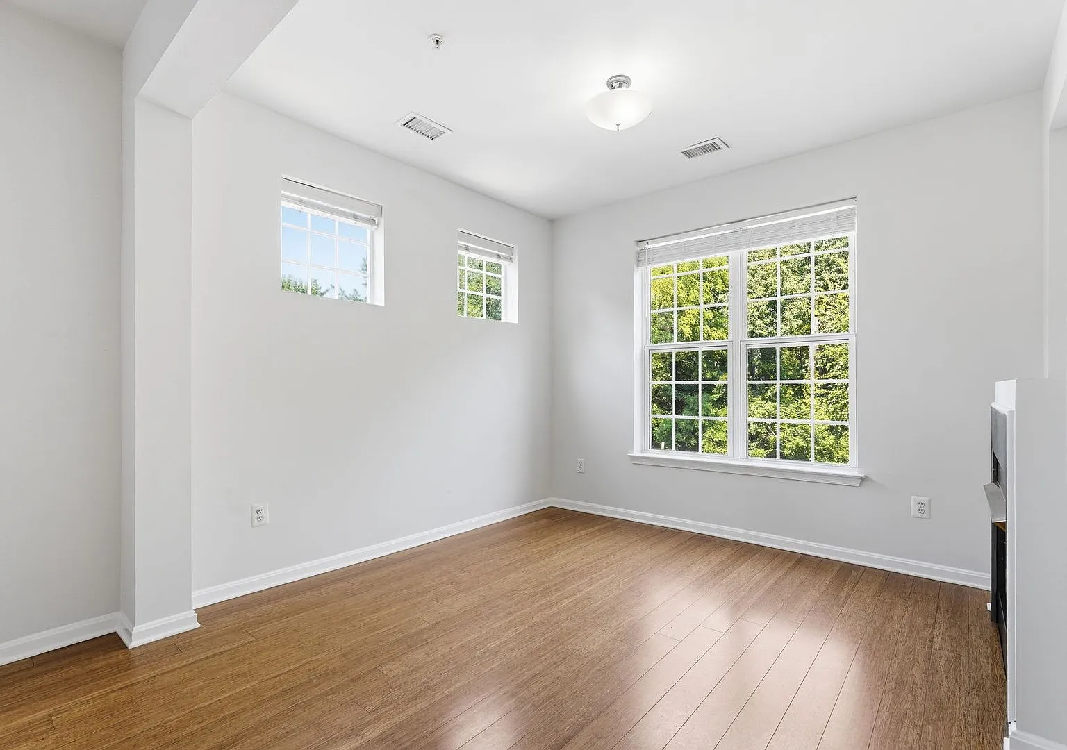 Bright 2BR/2BA with Fireplace, Balcony, Pool & Parking! — Photo 4