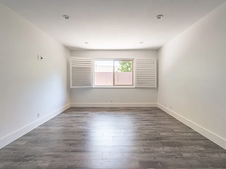 5438 McCulloch Ave #C — Photo 12
