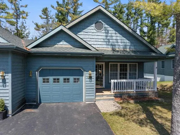 12175 Cottage Ln Unit 2, Charlevoix, MI 49720