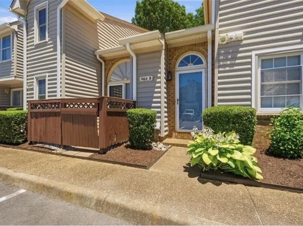 964 Saint Andrews Reach APT B, Chesapeake, VA 23320