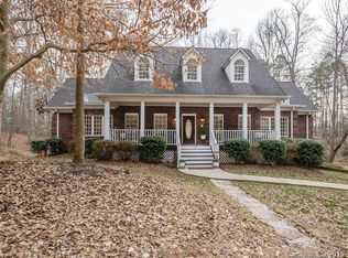 134 Gatewood Ln, Matthews, NC 28104