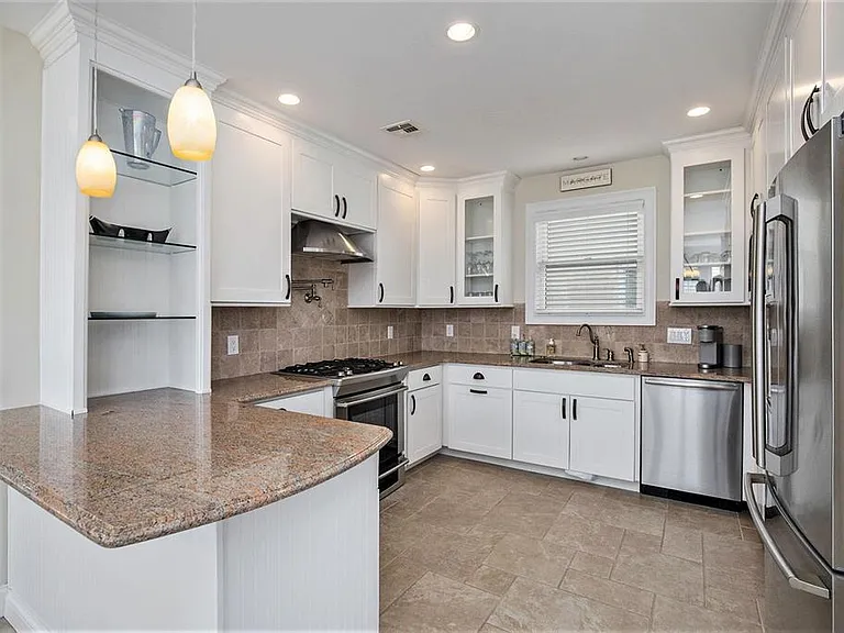 7611 Ventnor Ave — Photo 11