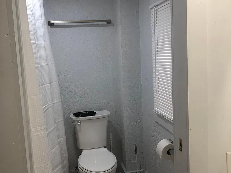 916 Arlington Ave — Photo 17