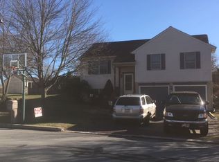 4 Christine Dr, Wrightsville, PA 17368