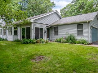 101 Saint Francis Dr, Dixon, IL 61021