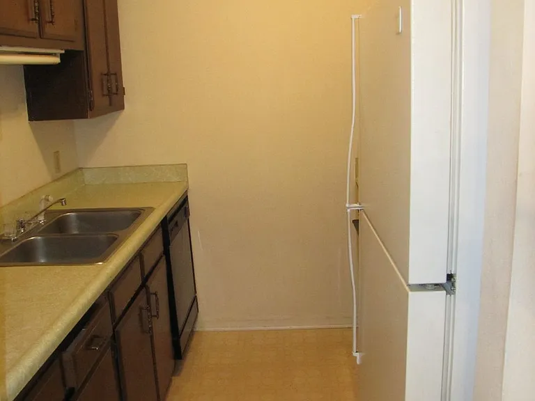 109 Thornwell Ct #G — Photo 5