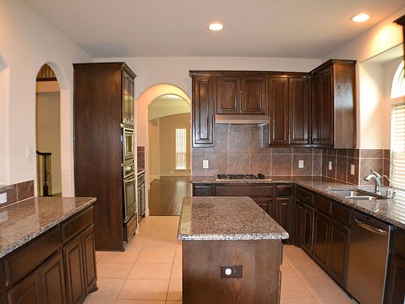 2nd image of 6428 Abbotsford Dr