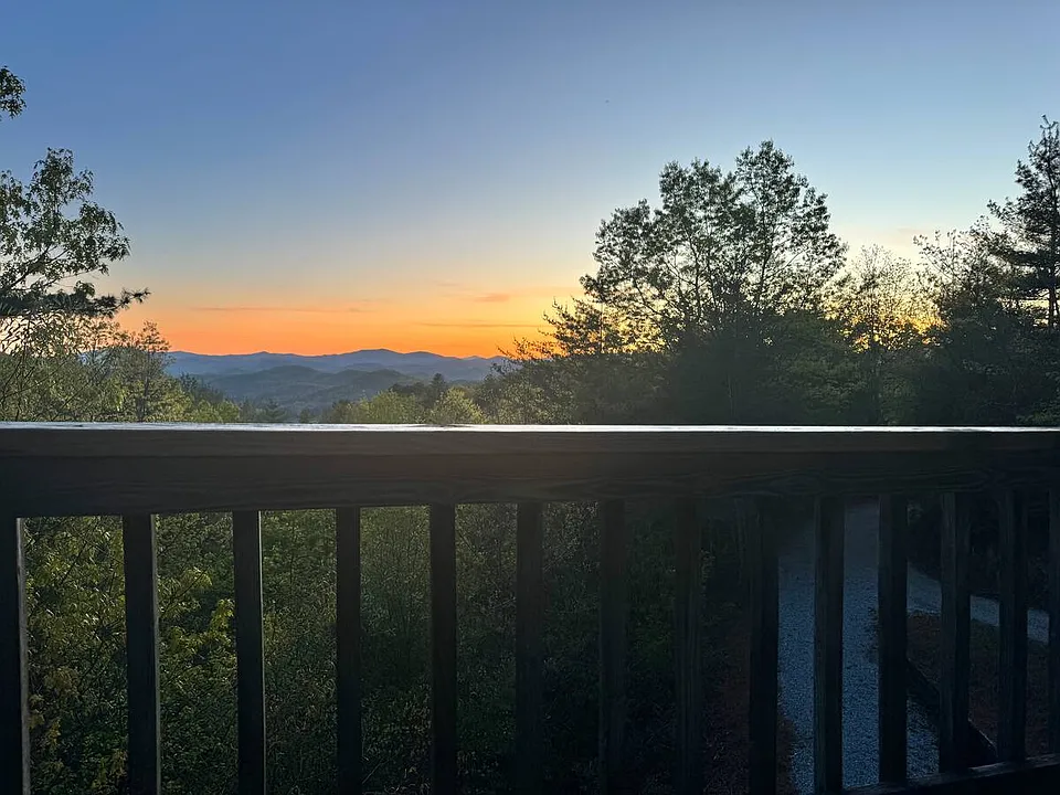 124 Auburn Hill Dr