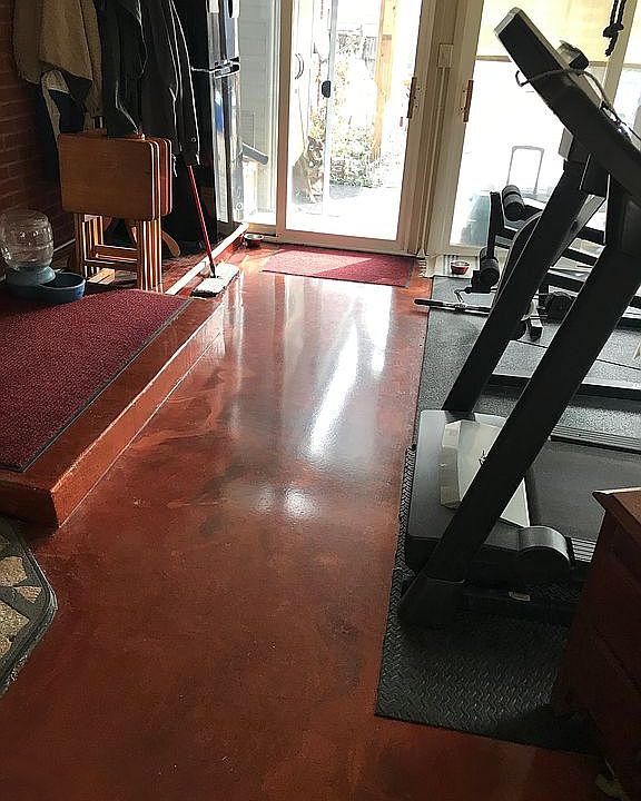 2nd image of 5682 W Chestnut Ave