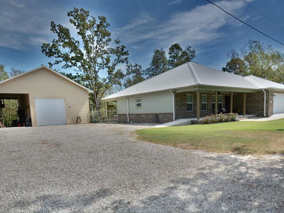 4th image of 104 Hinton Ln