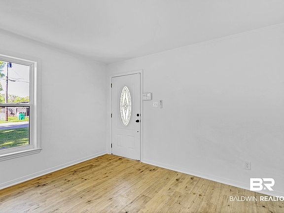 4th image of 203 Anderson Rd