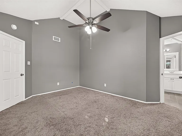 10031 Prospect Hill Dr — Photo 16