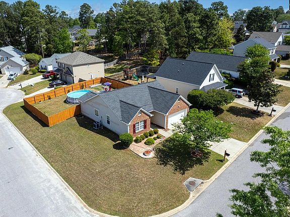 2nd image of 188 Riglaw Cir