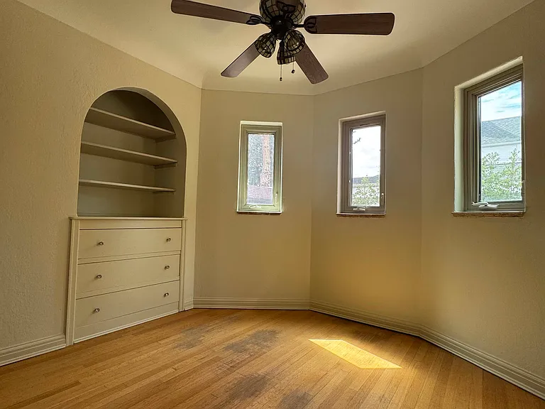 660 S Alcott St — Photo 12