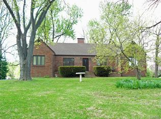 2026 Norma Ln, Saint Louis, MO 63138