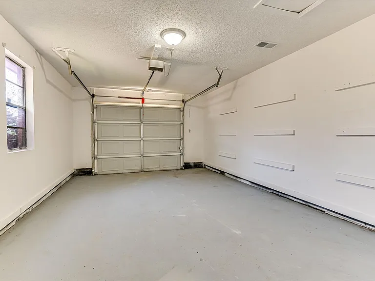 4532 Hillside Dr — Photo 27