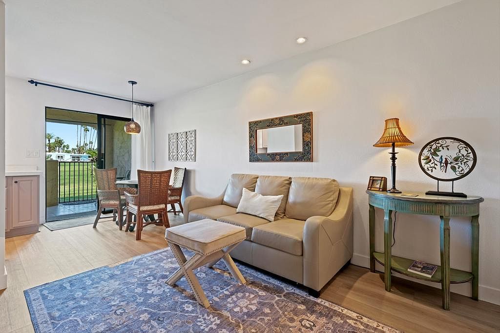 5300 E Waverly Dr APT K7