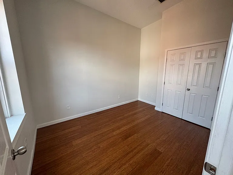 62 Wingate St — Photo 7