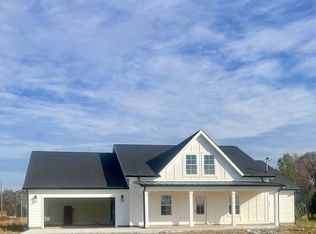 125 Thompson Ln, Shelbyville, TN 37160