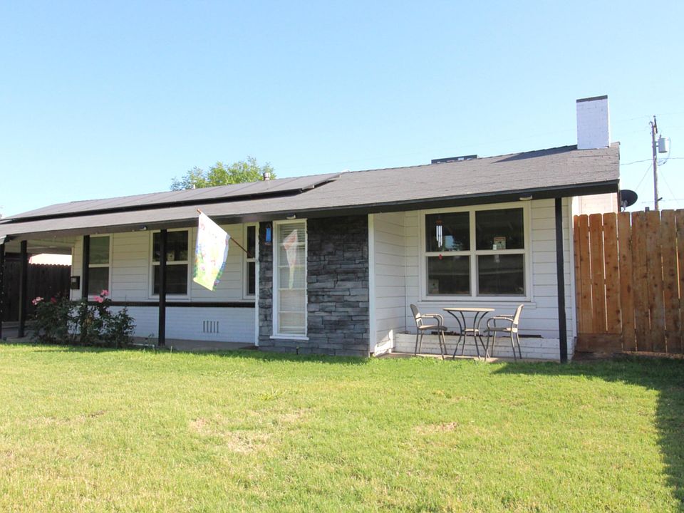 1st image of 915 E Noble Avenue