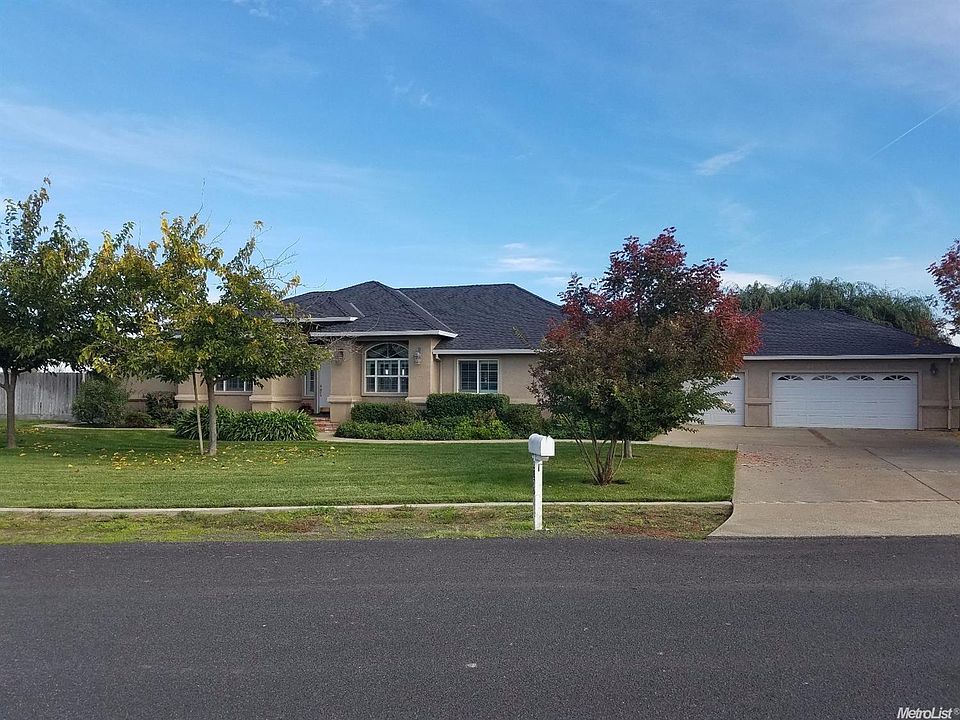 1st image of 2876 Lee Dr