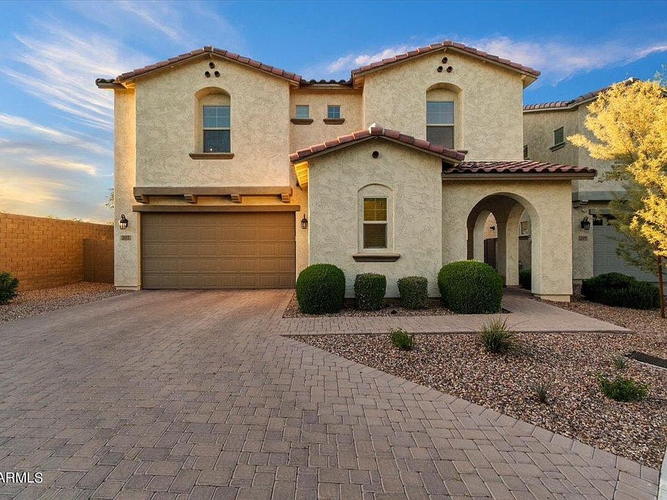 1st image of 202 E Brinley Drive