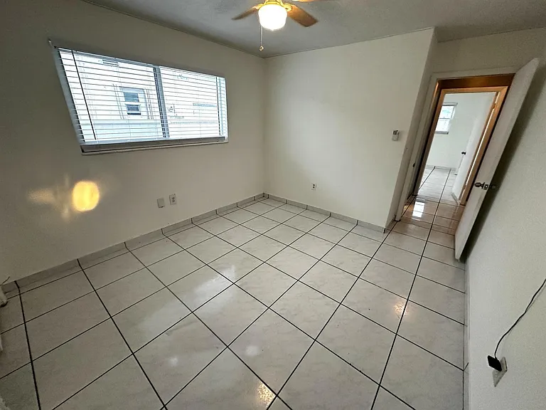 7725 Grandview Blvd — Photo 22