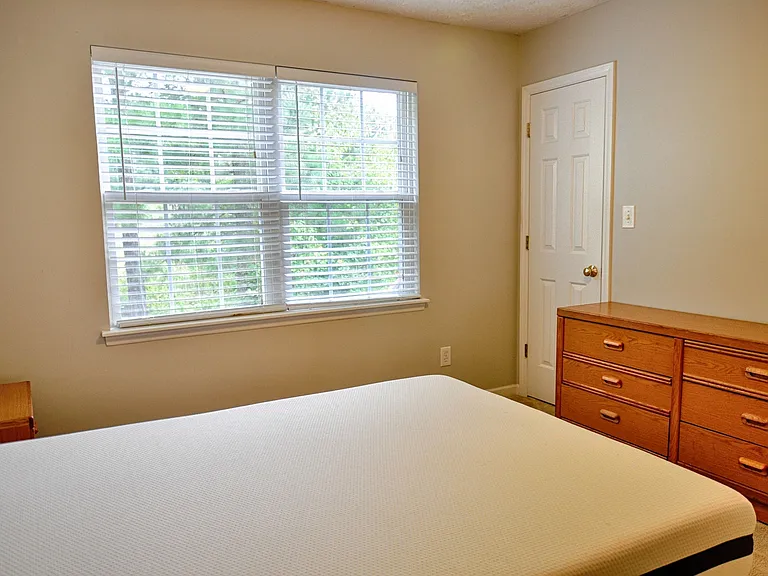 2807 Bombay Dr — Photo 8