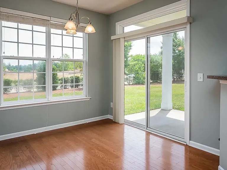1001 Remington Oaks Cir — Photo 4