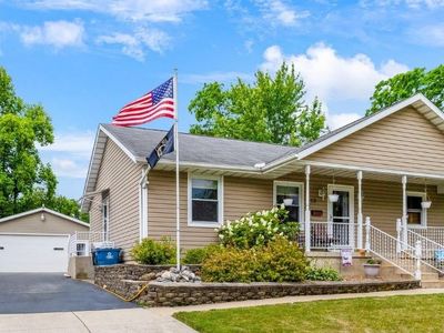 313 W South St, Crown Point, IN, 46307