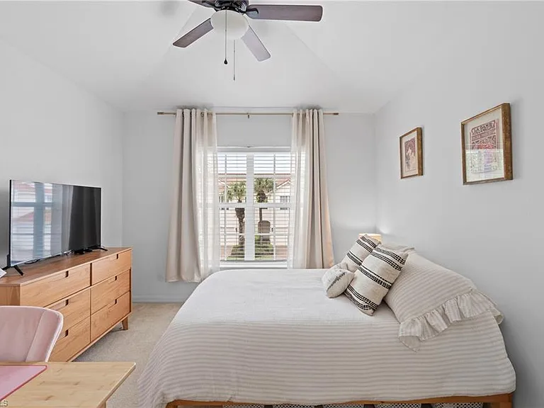 941 Hampton Cir #109 — Photo 24