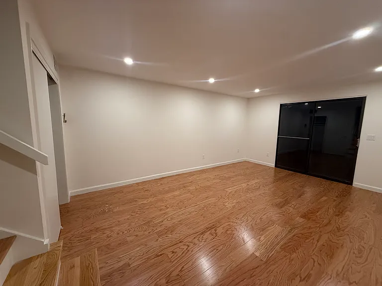 105 Beaconsfield Rd #105 — Photo 8