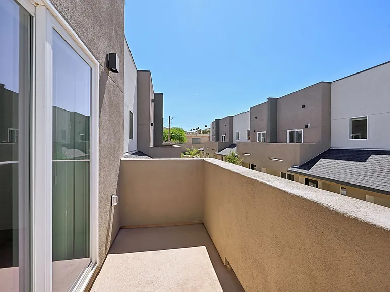 Agave Townhomes — Photo 37