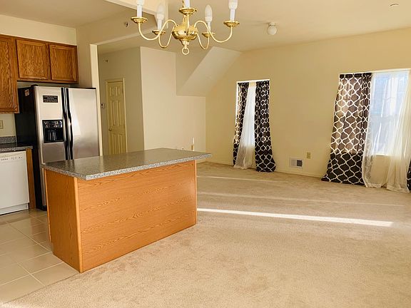 3rd image of 6903 Catamaran Way #A