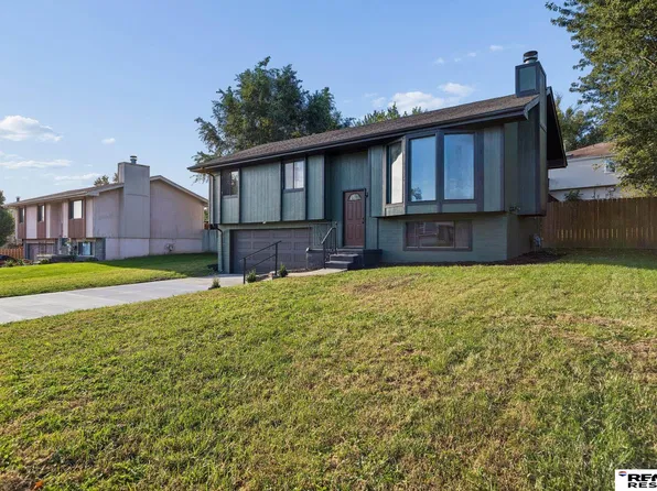 13304 Courtney Dr, Bellevue, NE 68123