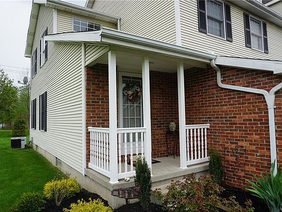 4th image of 101 Forest Edge Dr