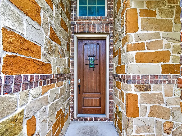 7035 Belle Meadow Ln — Photo 4