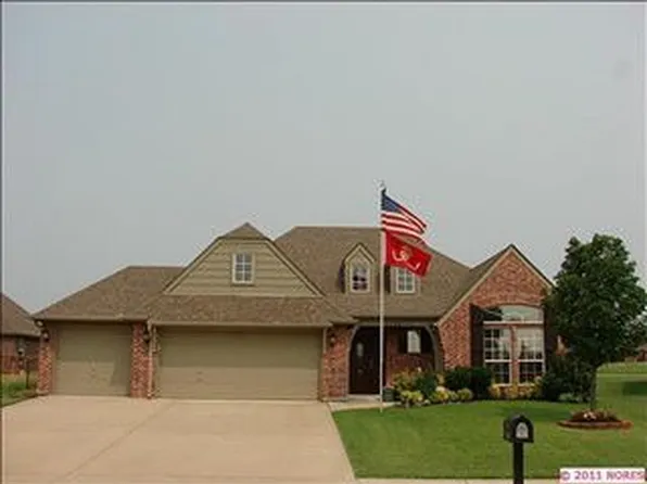 1724 E Dover St, Broken Arrow, OK 74012