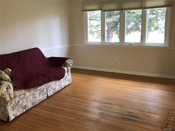 3rd image of 342 Broezel Ave