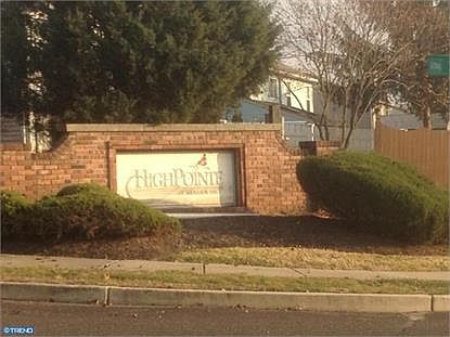 1st image of 305 Stonehouse Ln