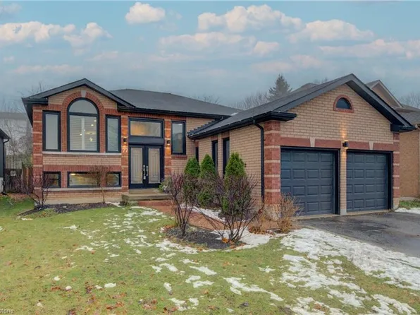 77 Oak Hill Dr, Cambridge, ON N1S 4Z8