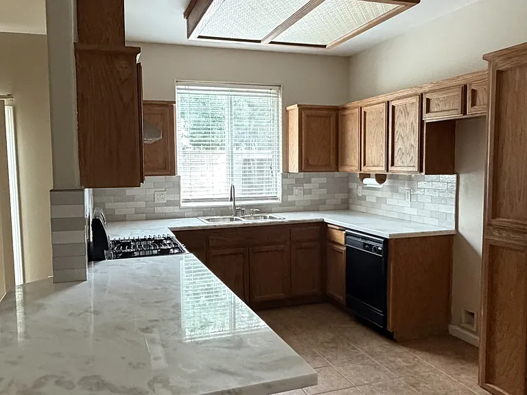 5270 W Norwich Ave — Photo 1
