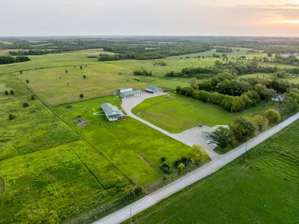 1009 SW 180th Rd, Holden, MO 64040