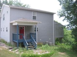 23484 Dallas St, Hermitage, MO 65668