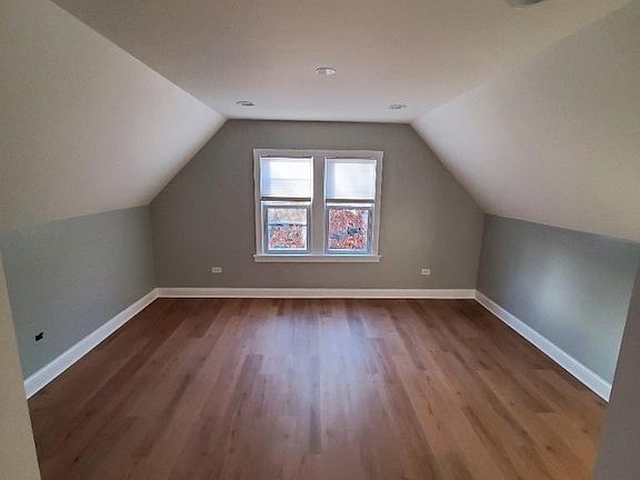 3rd image of 4209 S Washtenaw Ave #2