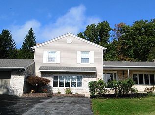 889 Red Ln, Danville, PA 17821