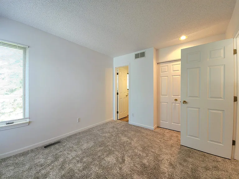 3666 N Center Rd — Photo 12