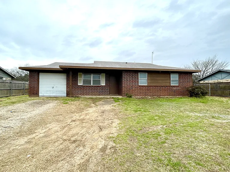 4438 Carter Rd — Photo 1