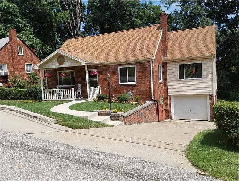 2nd image of 440 McClellan Dr