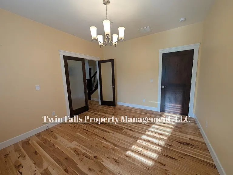 768 Sun Peak Way — Photo 35